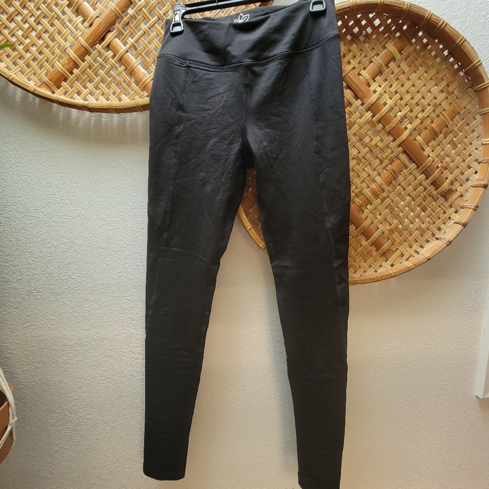 Yogipace water resistant fleece lined yoga pants size small